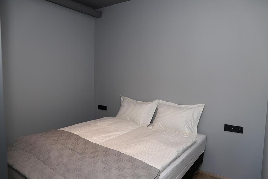 Boutique By The Harbour - Apartments 207 อาคูเรย์รี ภายนอก รูปภาพ